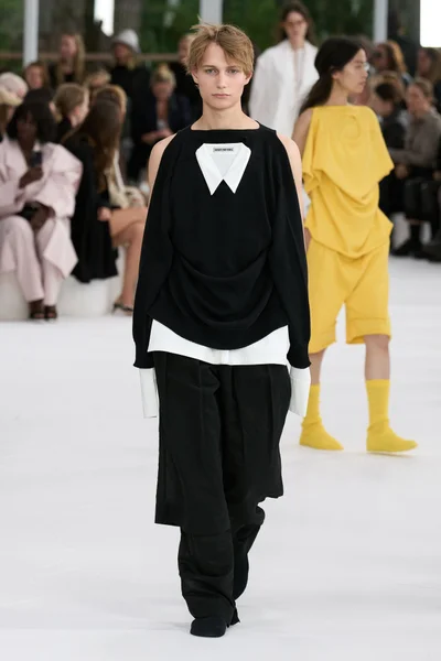 Look 33